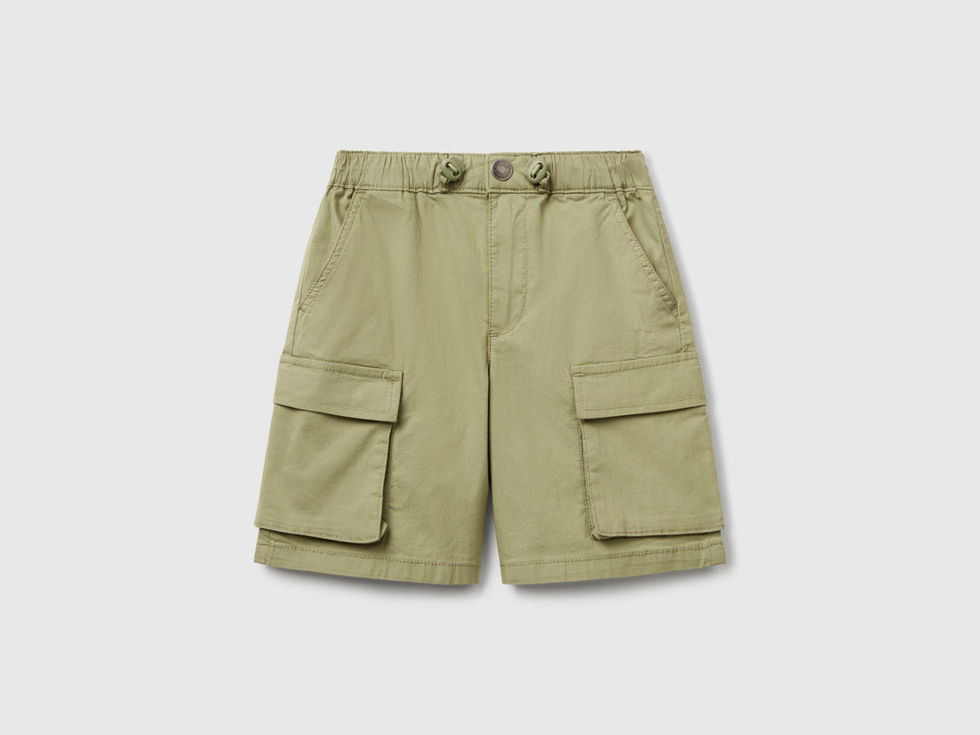 Benetton_Parachute Shorts in Stretch Cotton_4L2VG902V_26K_01
