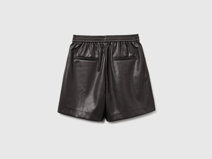 Benetton_Black_Bermudas in Imitation Leather_4M3CD9029_100_02
