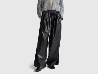 Benetton_Black_Trousers in Imitation Leather Fabric_4M3CDF0A8_100_02