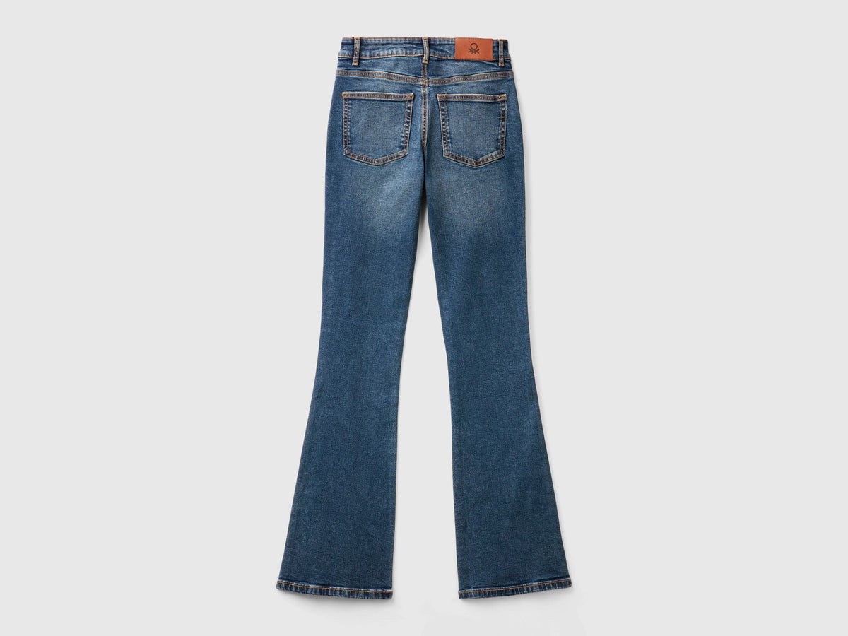 Benetton_Flared Jeans in Recycled Cotton Blend_4OTADE00F_901_05