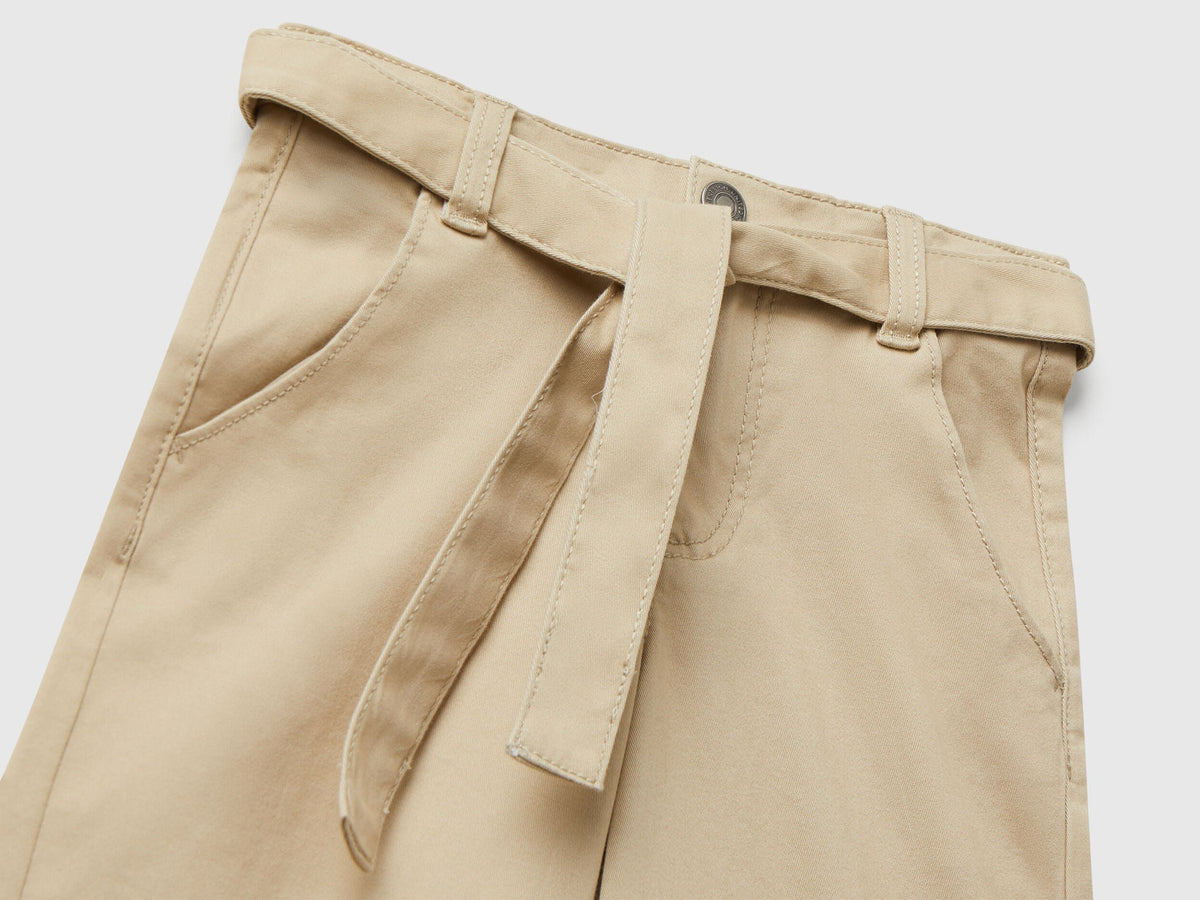 Benetton_Dove Gray_Wide Fit Trousers with Sash_4RHPGF02G_06B_03
