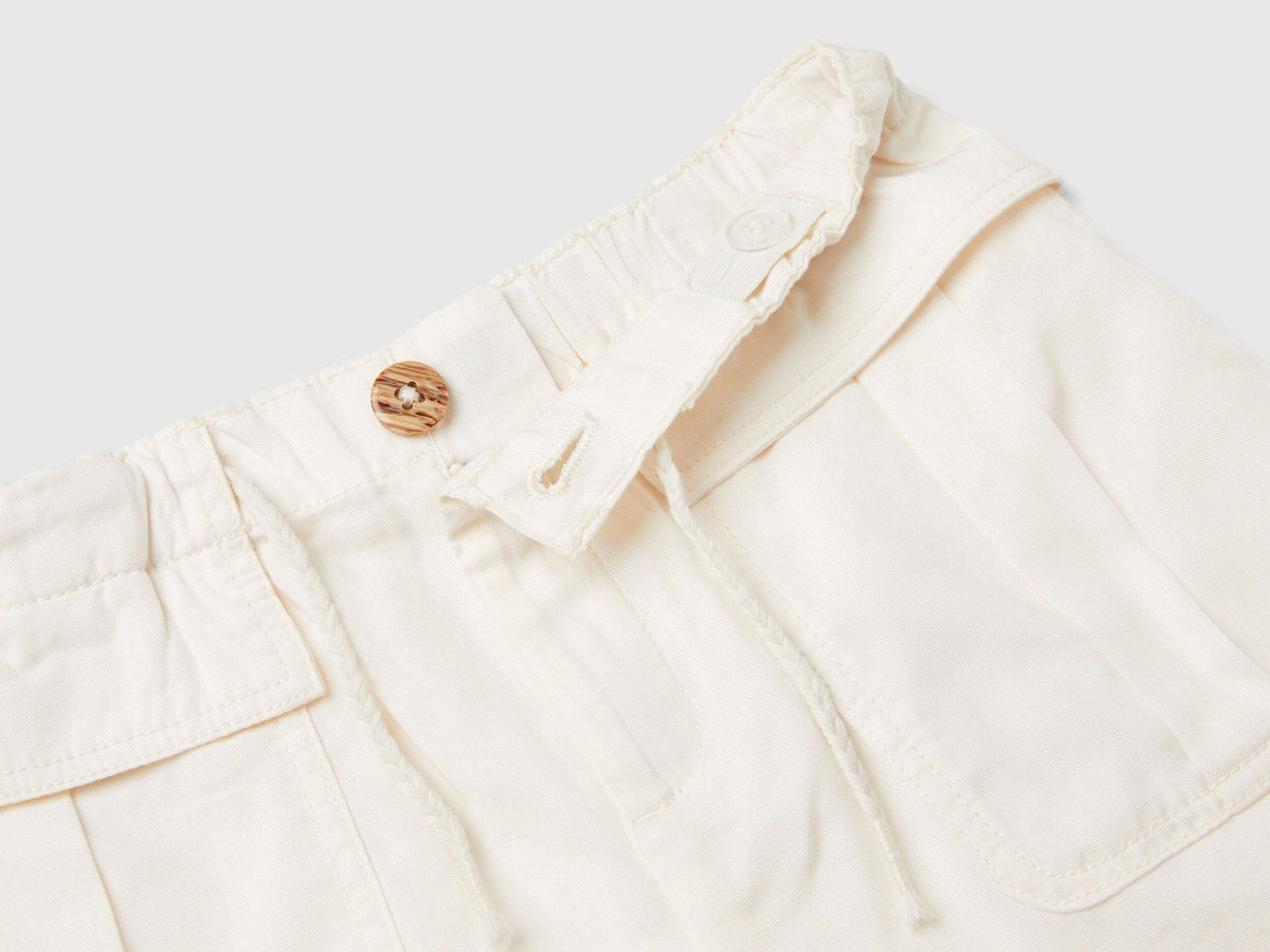 Flowy Bermudas With Pockets_4Sexc902W_0Z3_02