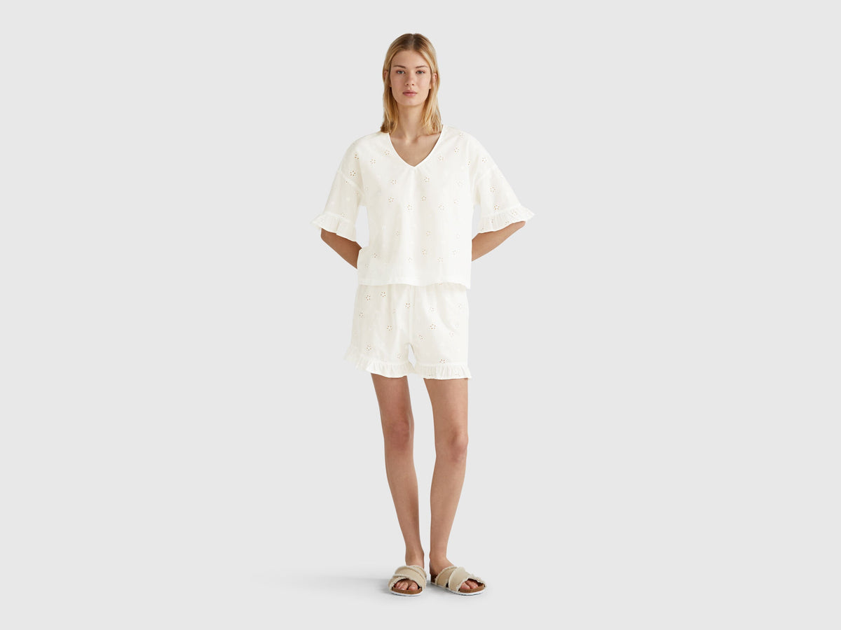 Benetton_Pyjamas with Embroidered Flowers_4SHX3P03X_76W_01