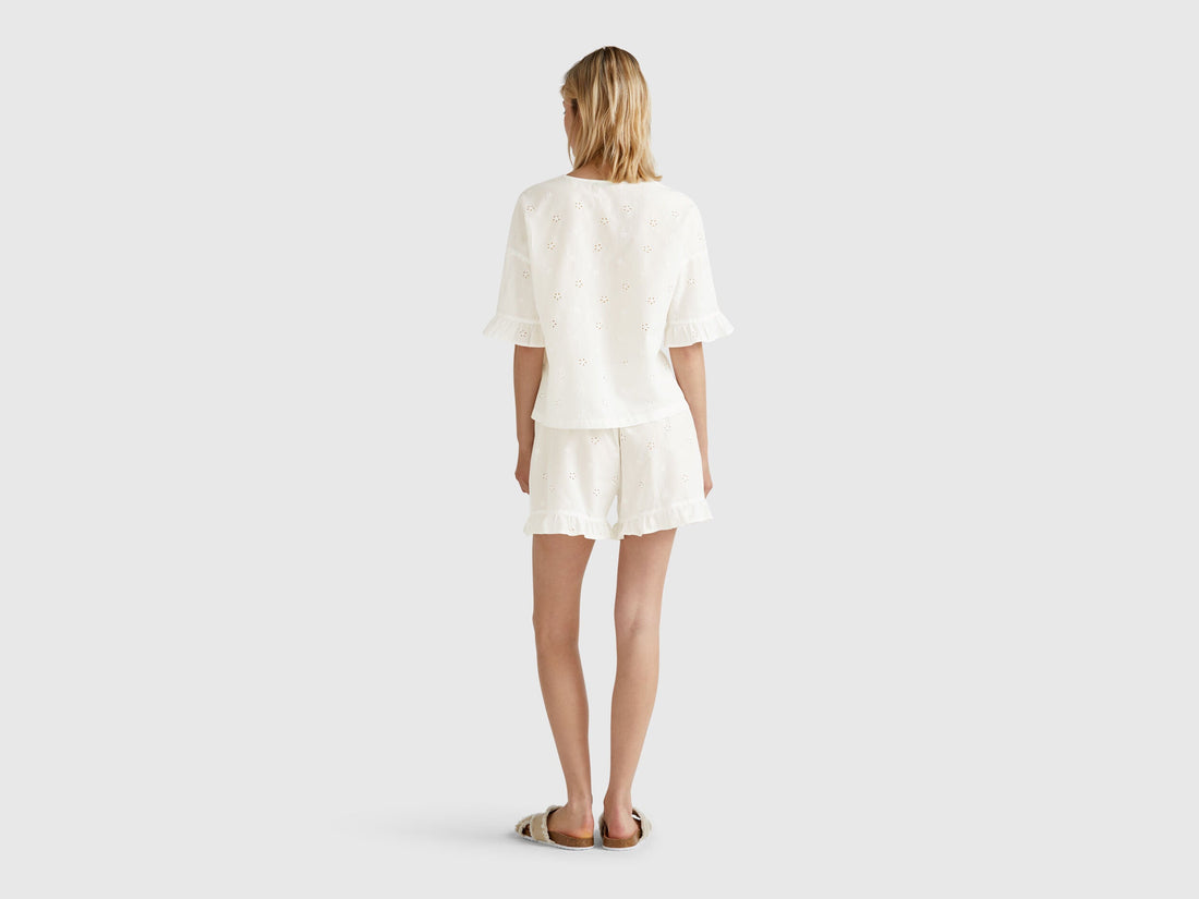 Benetton_Pyjamas with Embroidered Flowers_4SHX3P03X_76W_02