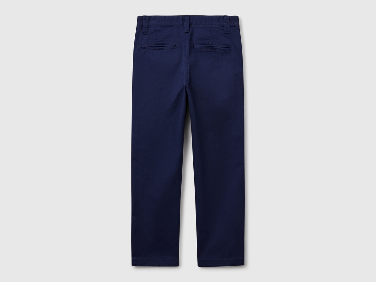 Benetton_Slim Fit Chinos in Stretch Cotton_4T48CF011_252_02