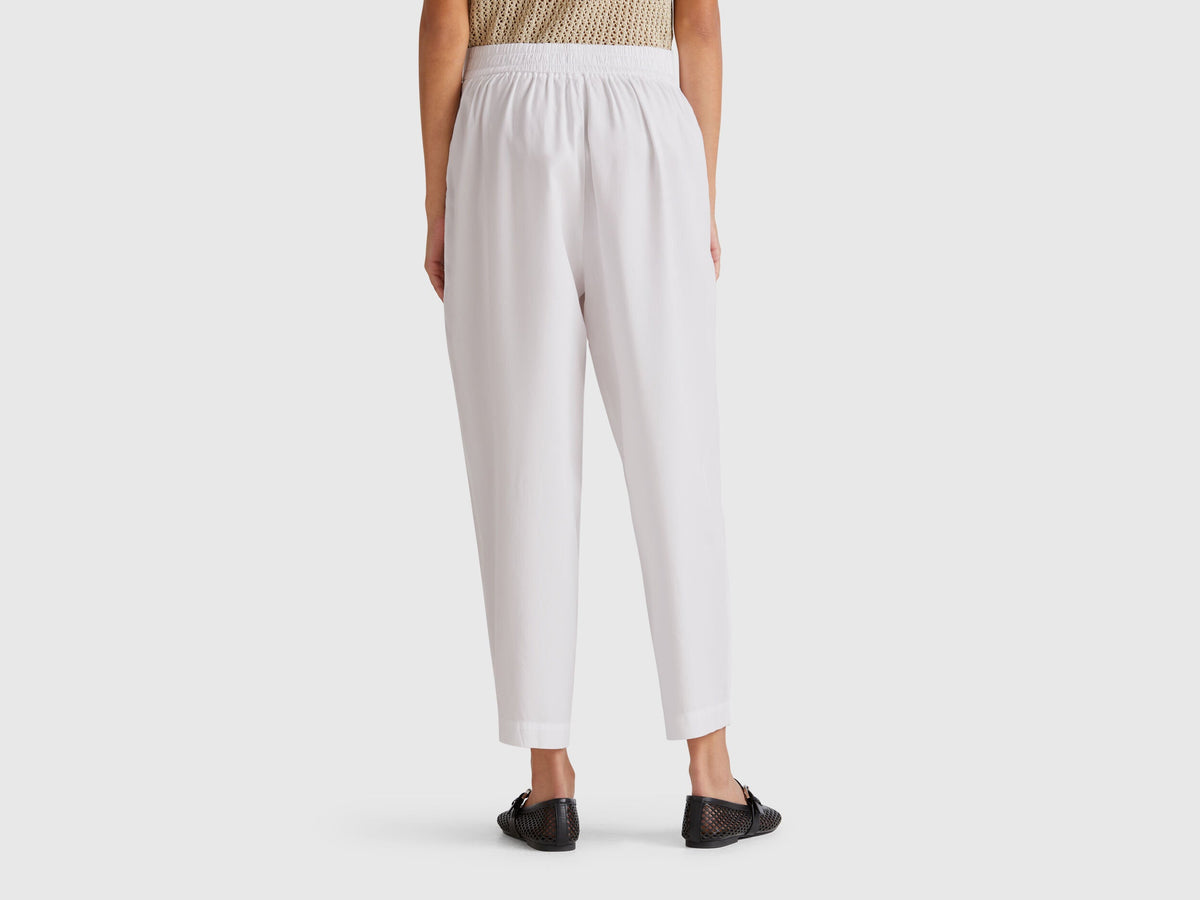Benetton_Flowy Trousers with Pleats_4T91DF08L_101_03