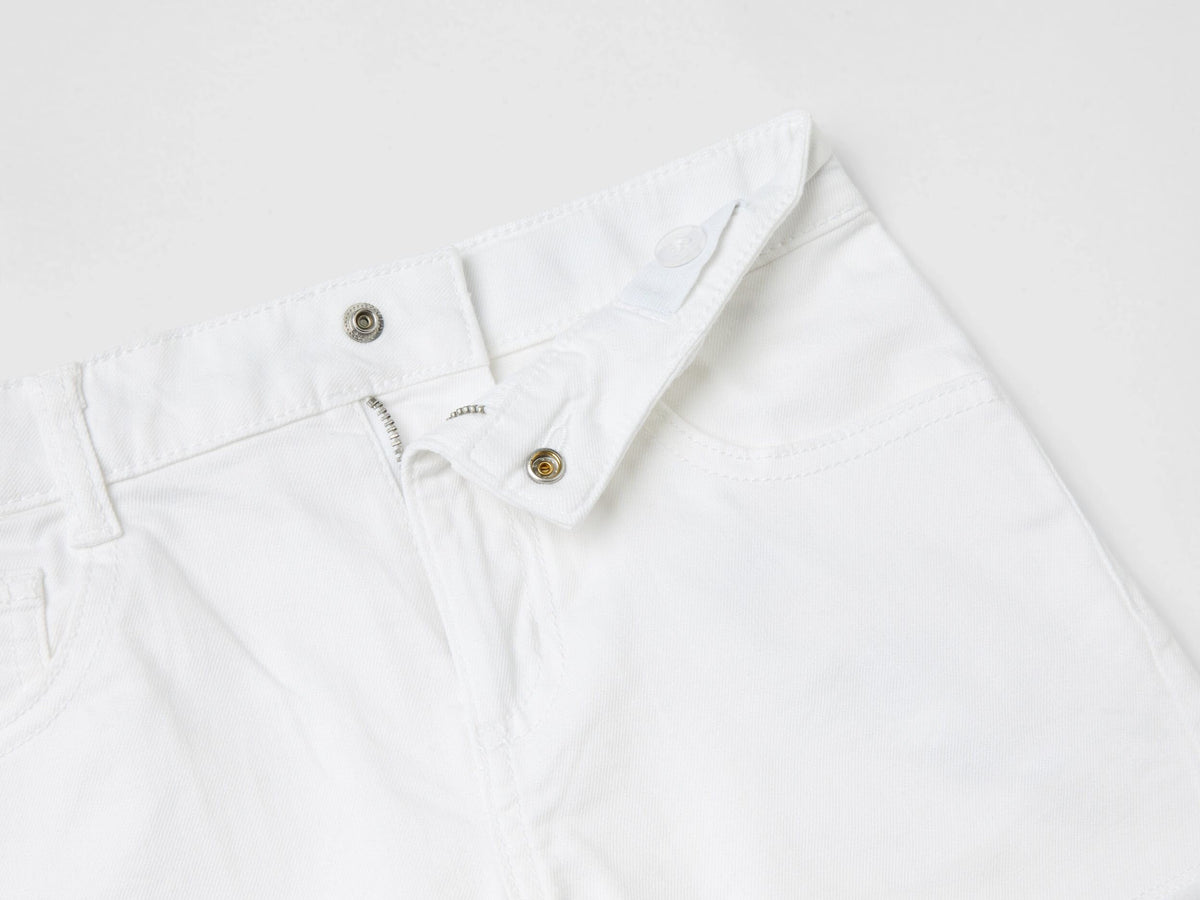 Frayed Shorts In Stretch Cotton_4Tanc9033_101_03