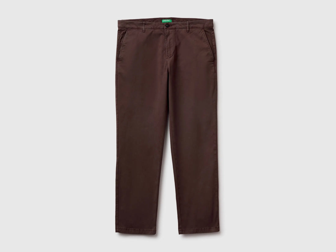 Benetton Dark Brown Men Straight-Fit Chinos SKU: 4TZYUF05H_16M Image 01