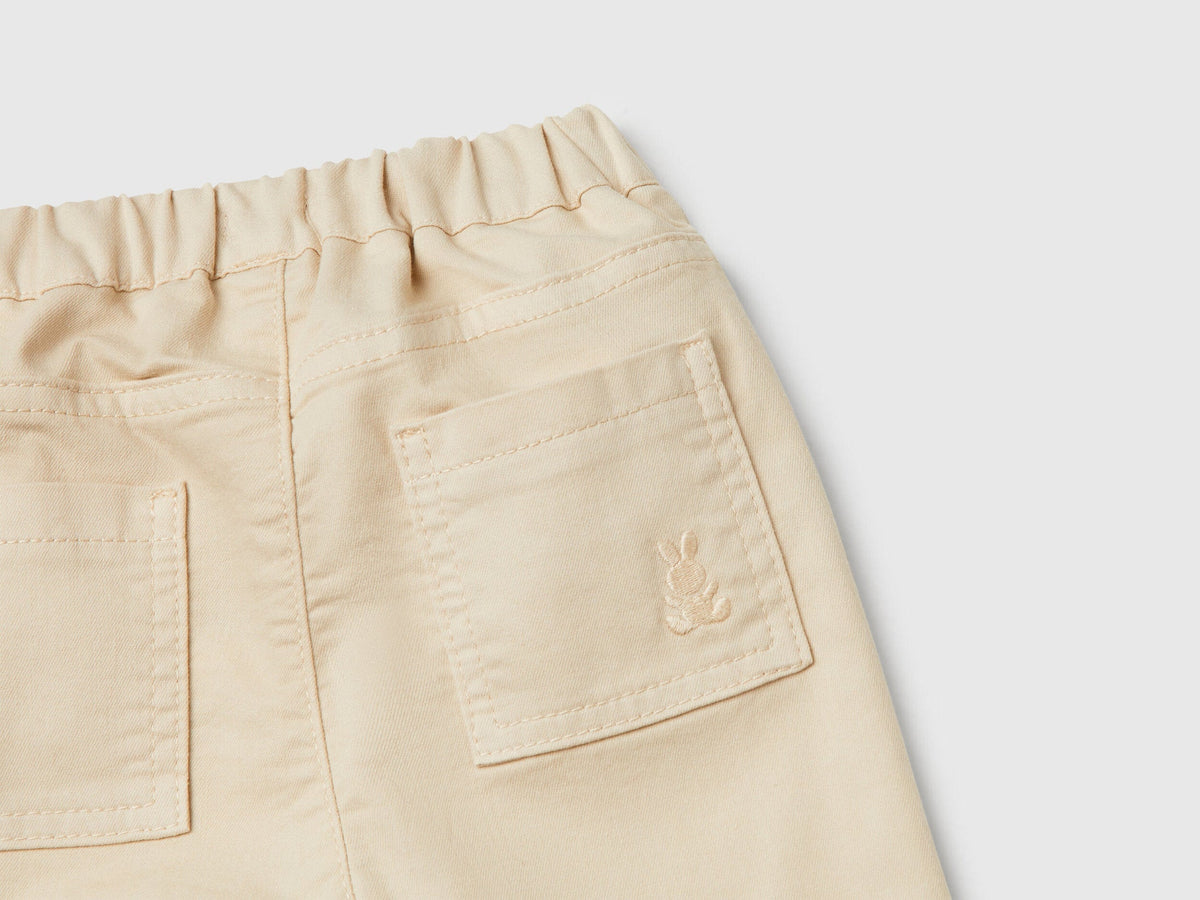 Benetton_Trousers in Stretch Cotton Blend_4U40AF018_152_03