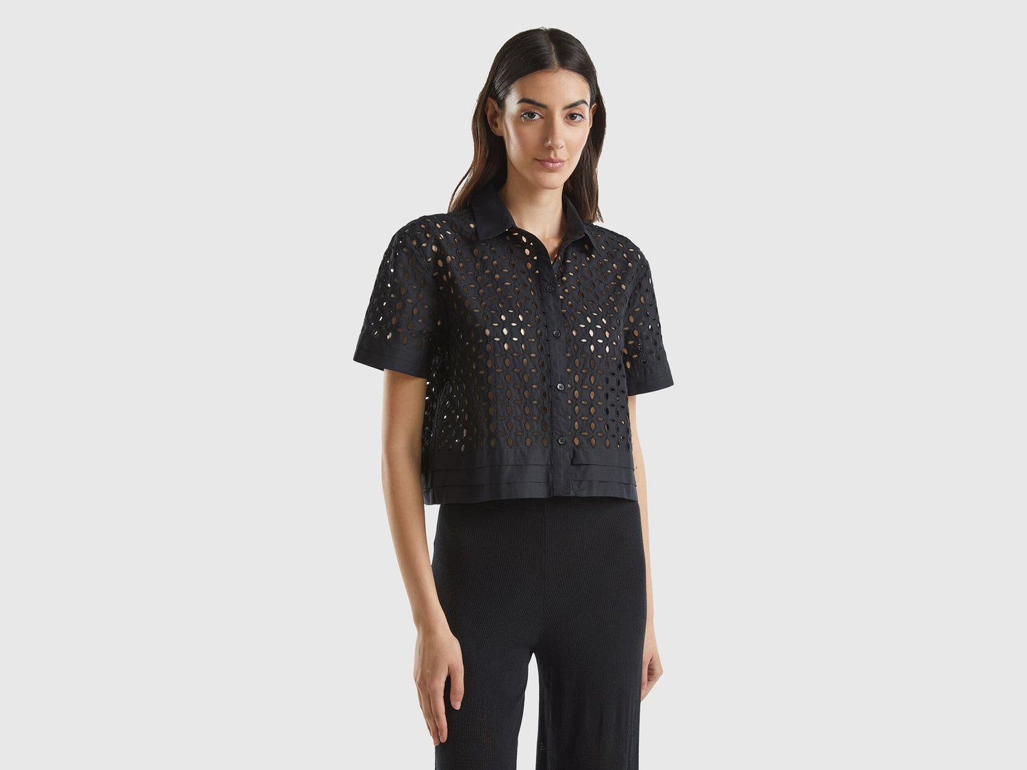 Short Sleeve Shirt In Broderie Anglaise_58BHDQ08B_100_01