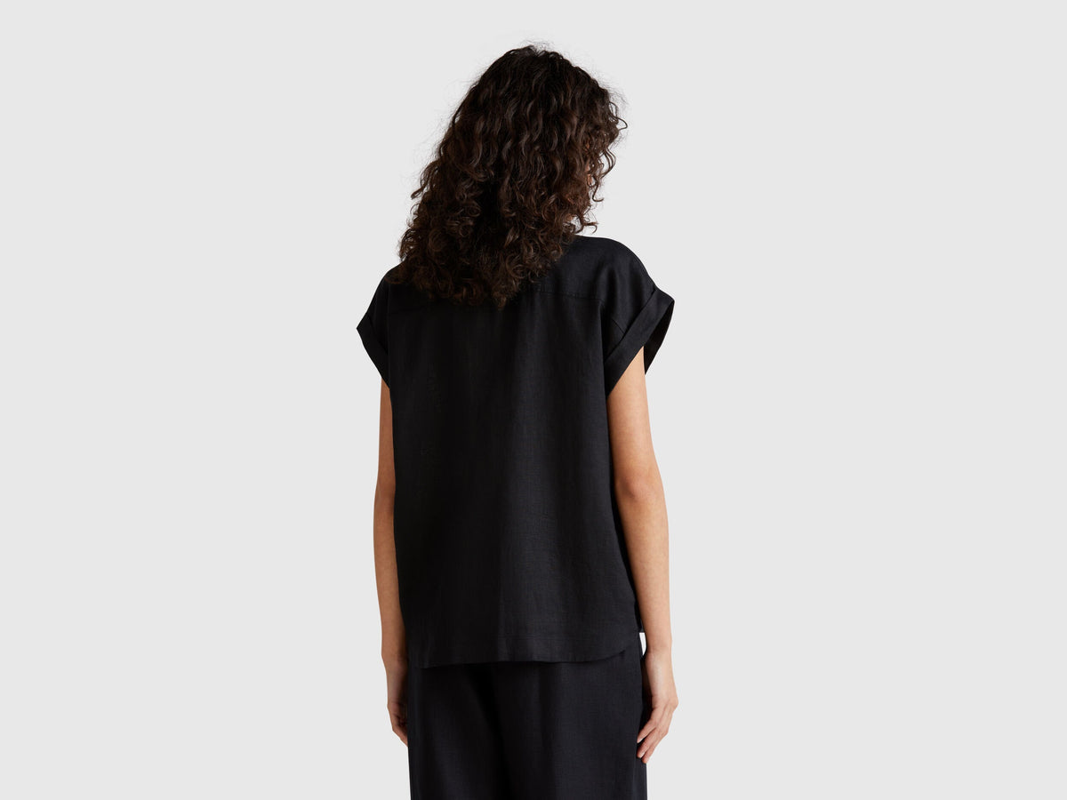 Benetton_Regular Fit Shirt in Pure Linen_5BMLDQ06V_100_02