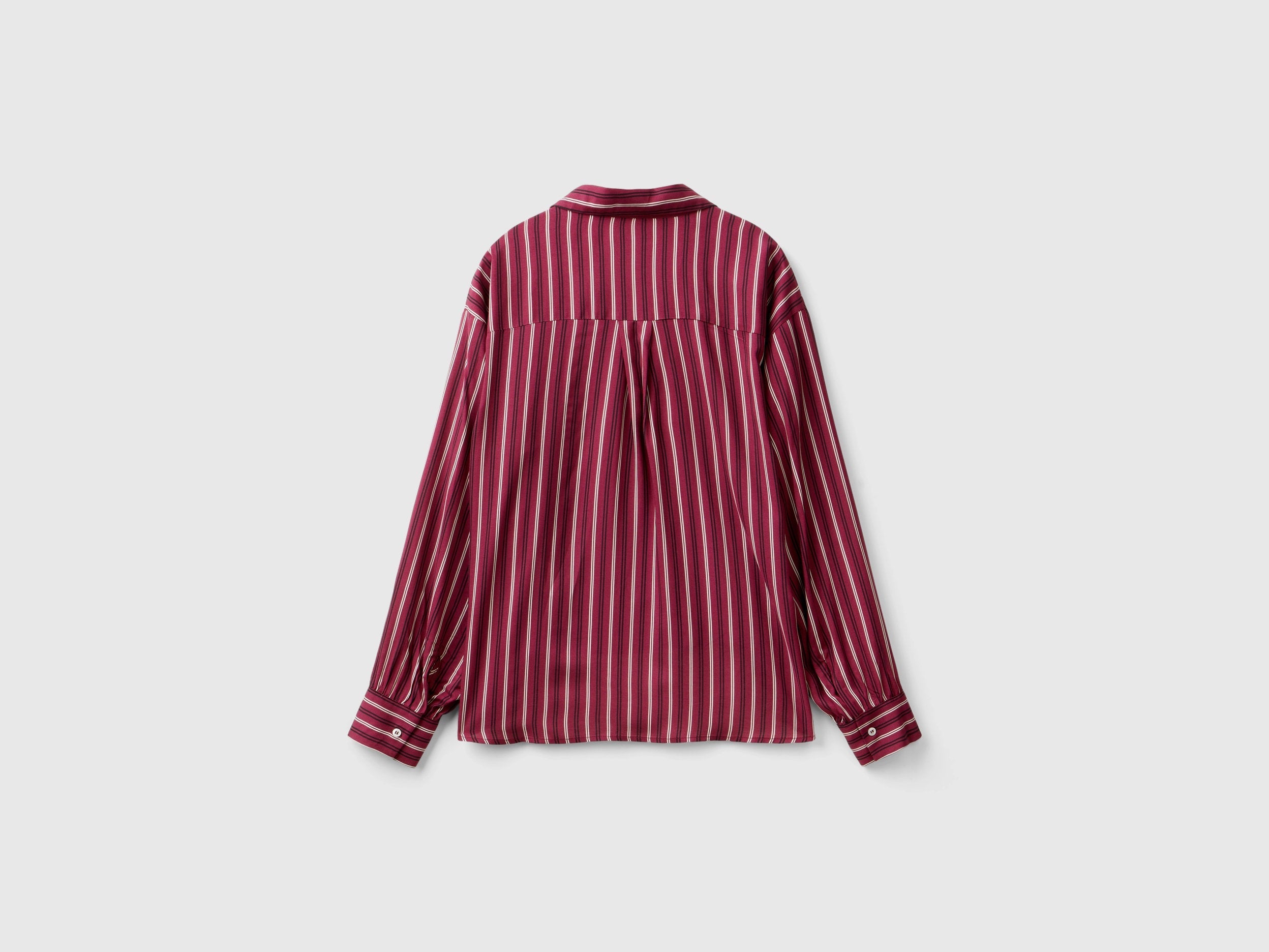 Striped Shirt With V-Neck_5TUQDQ0BK_902_04