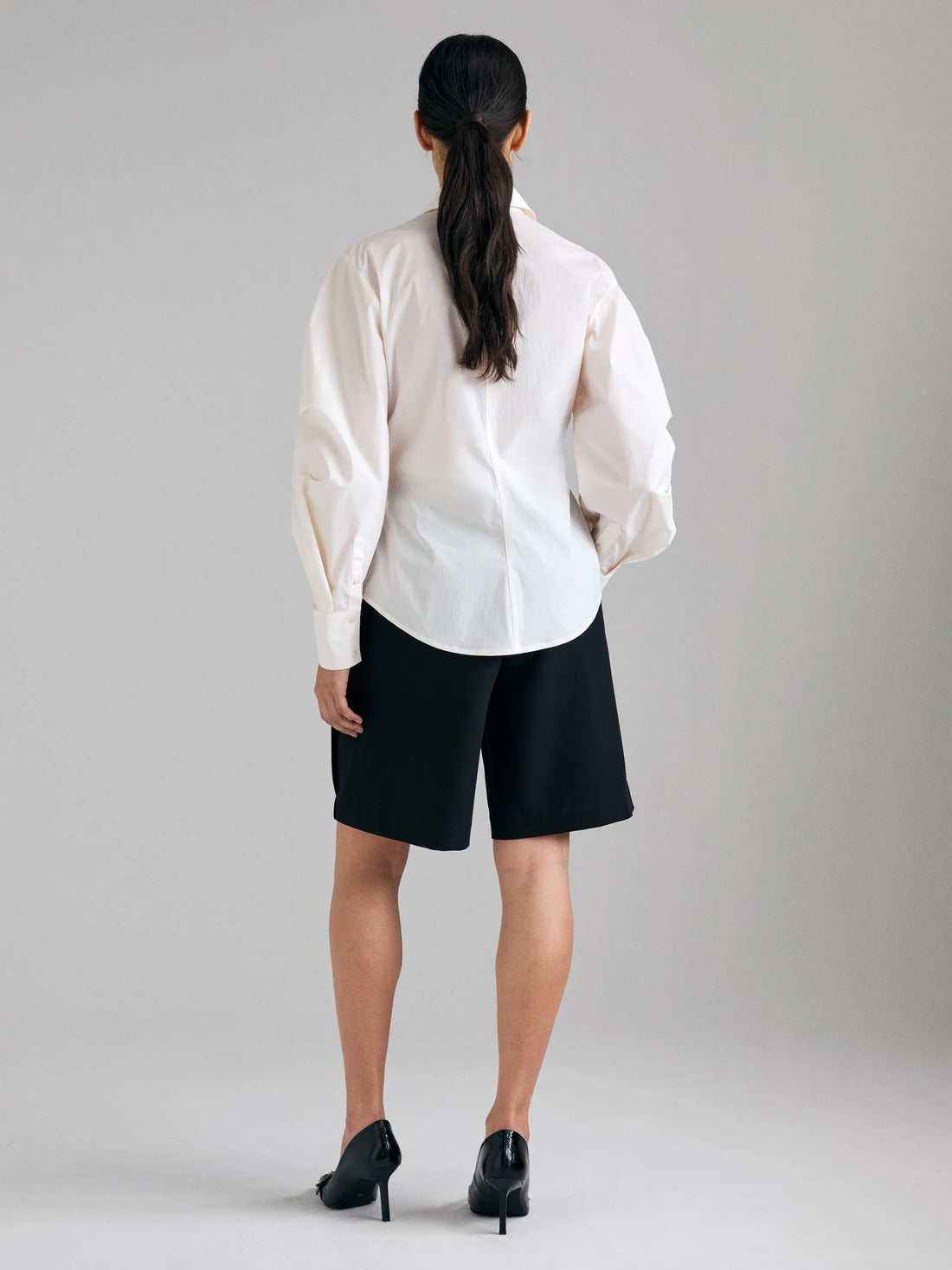 Sisley Creamy white Women Slim Fit Shirt with Pleats SKU: 5V5TLQ0AE_00E Image 02