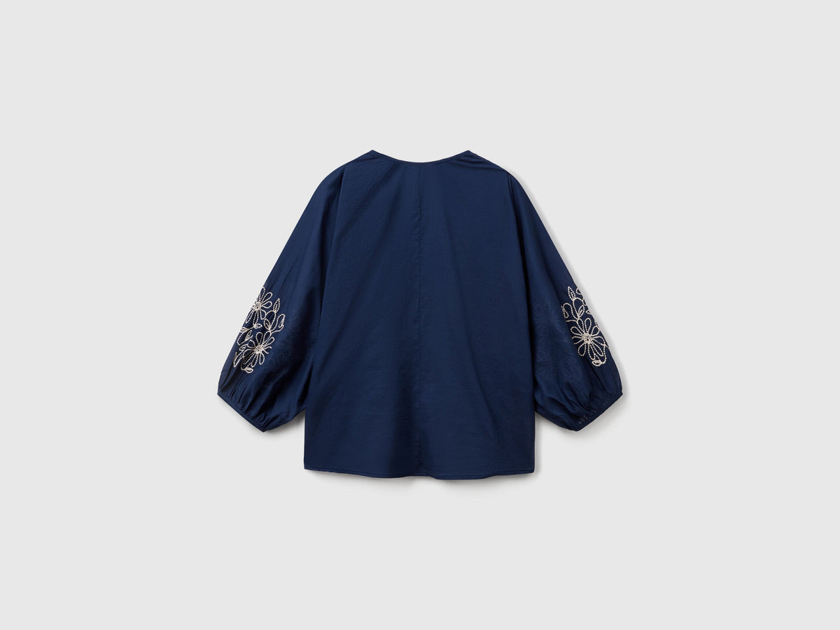 Benetton_Blouse with Floral Embroidery_5VZCDQ0BN_252_04