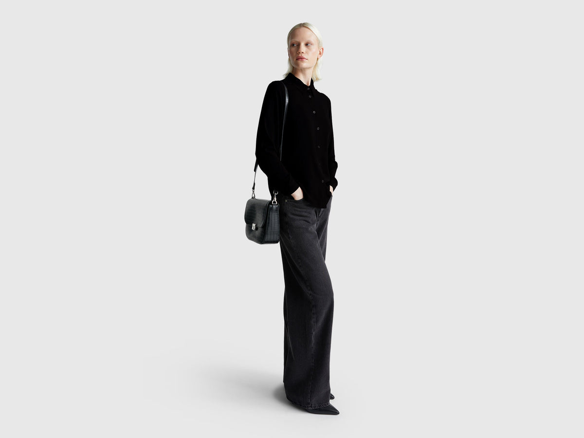 Benetton_Black_Regular Fit Shirt in Viscose_5WPWDQ0B0_100_03