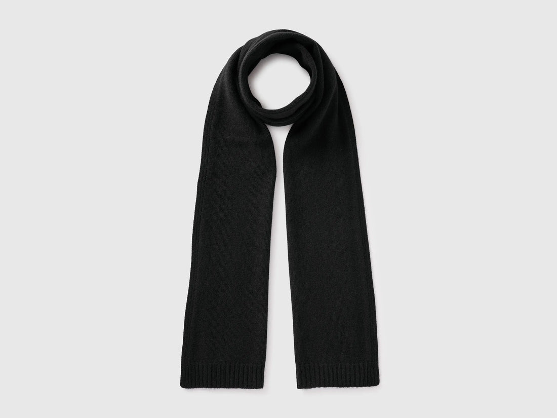 Benetton Black Women 100% Wool Scarf SKU: 63UWVU00K_100 Image 01
