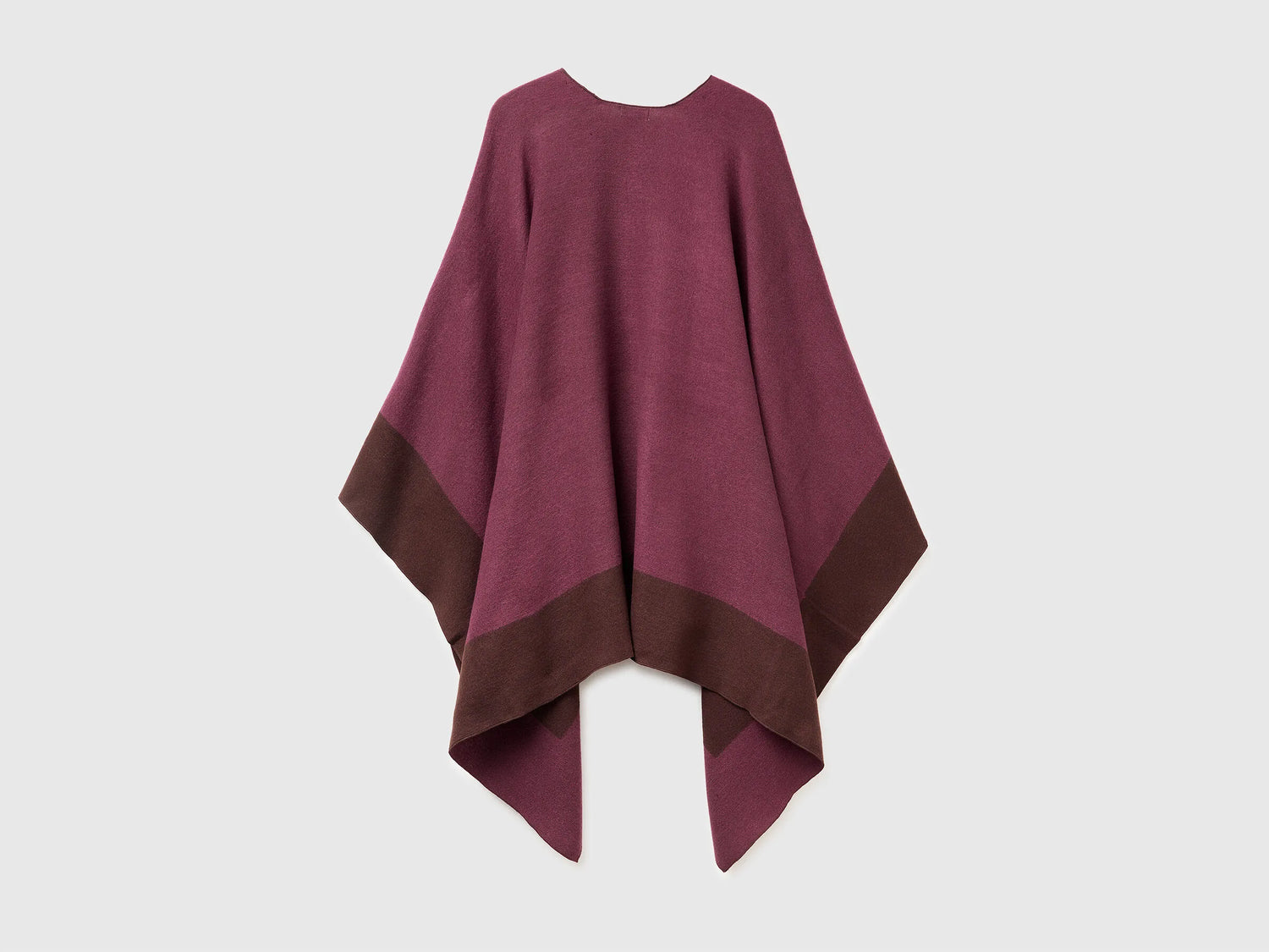Benetton_Plum_Reversible Cape_67MDDU01W_1D3_02