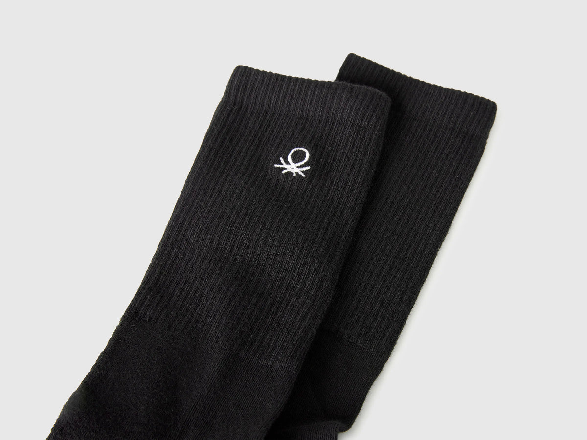 Benetton Black Men, Women Mid-Calf Terry Socks SKU: 6AO4V7006_100 Image 02