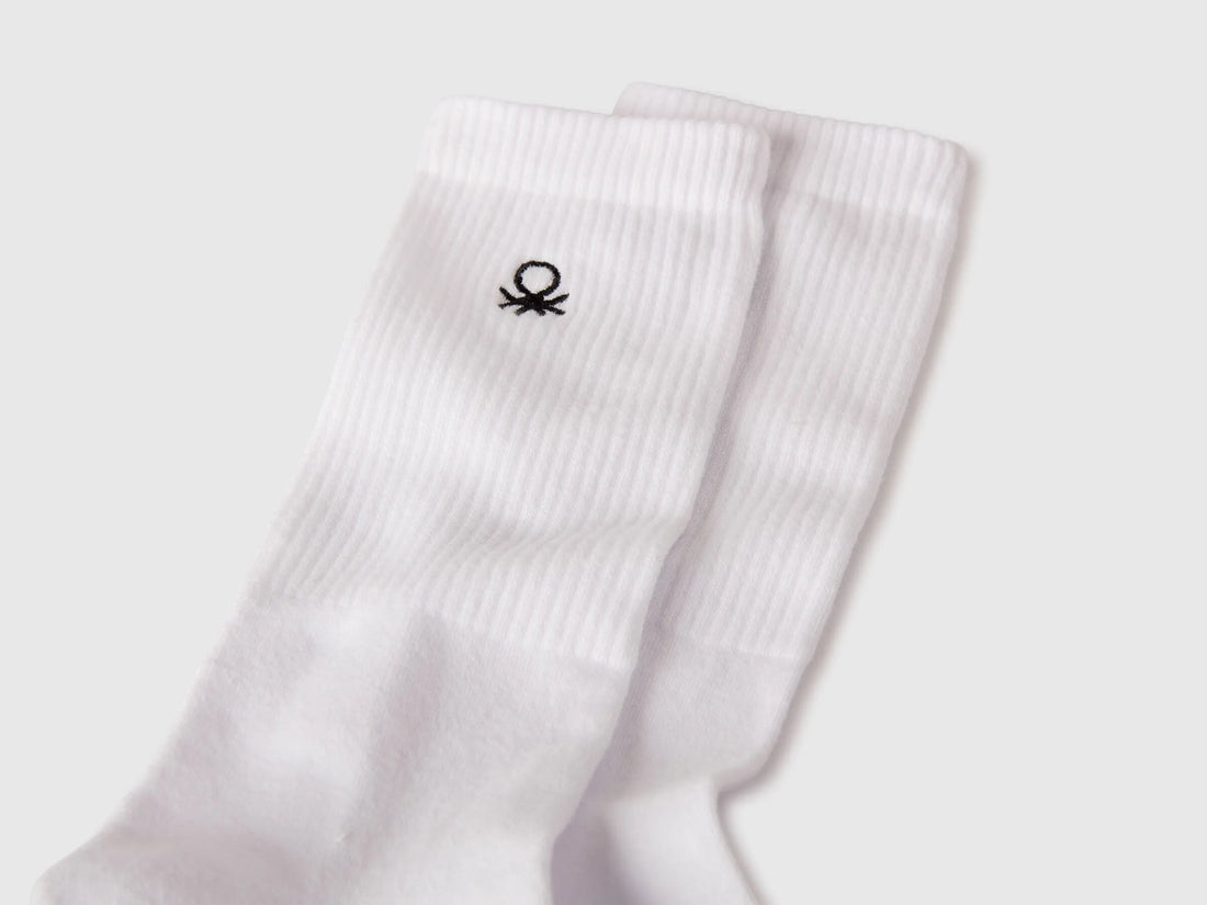 Benetton White Men, Women Mid-Calf Terry Socks SKU: 6AO4V7006_101 Image 02
