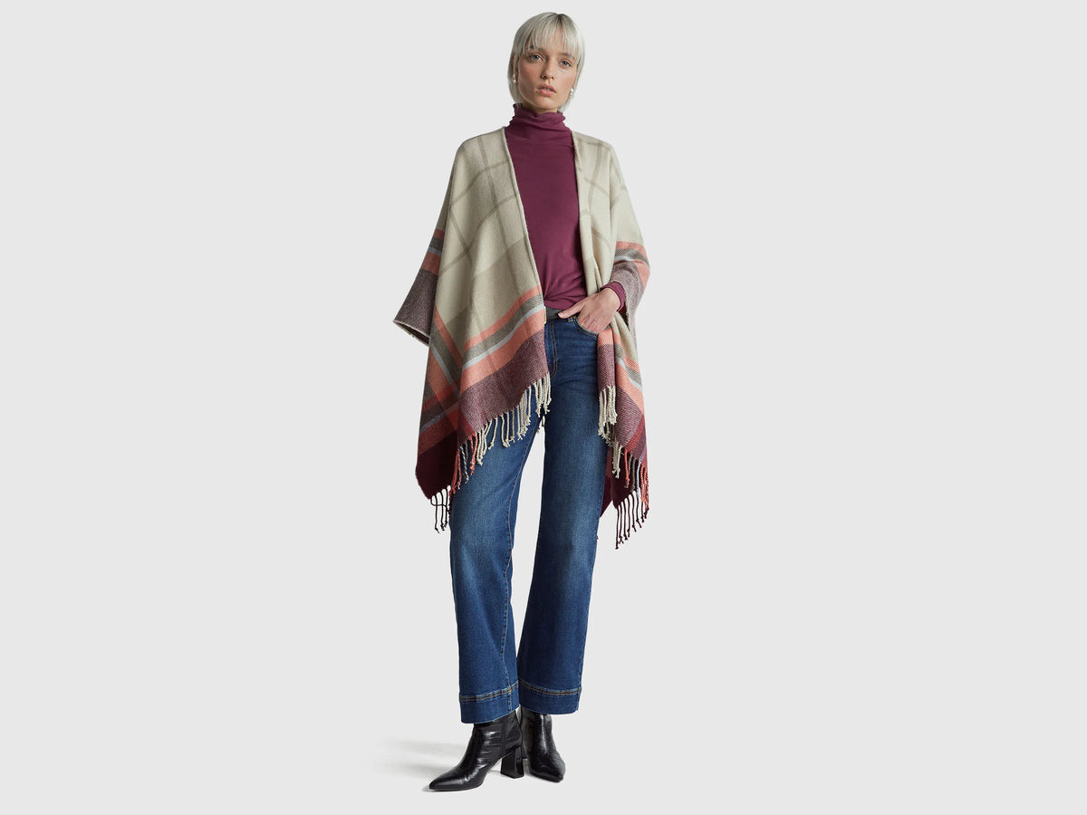 Benetton_Light Gray_Check Jacquard Cloak_6DDWDU01V_911_03