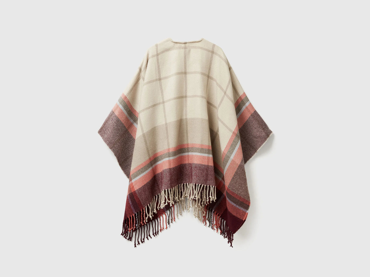 Benetton_Light Gray_Check Jacquard Cloak_6DDWDU01V_911_06