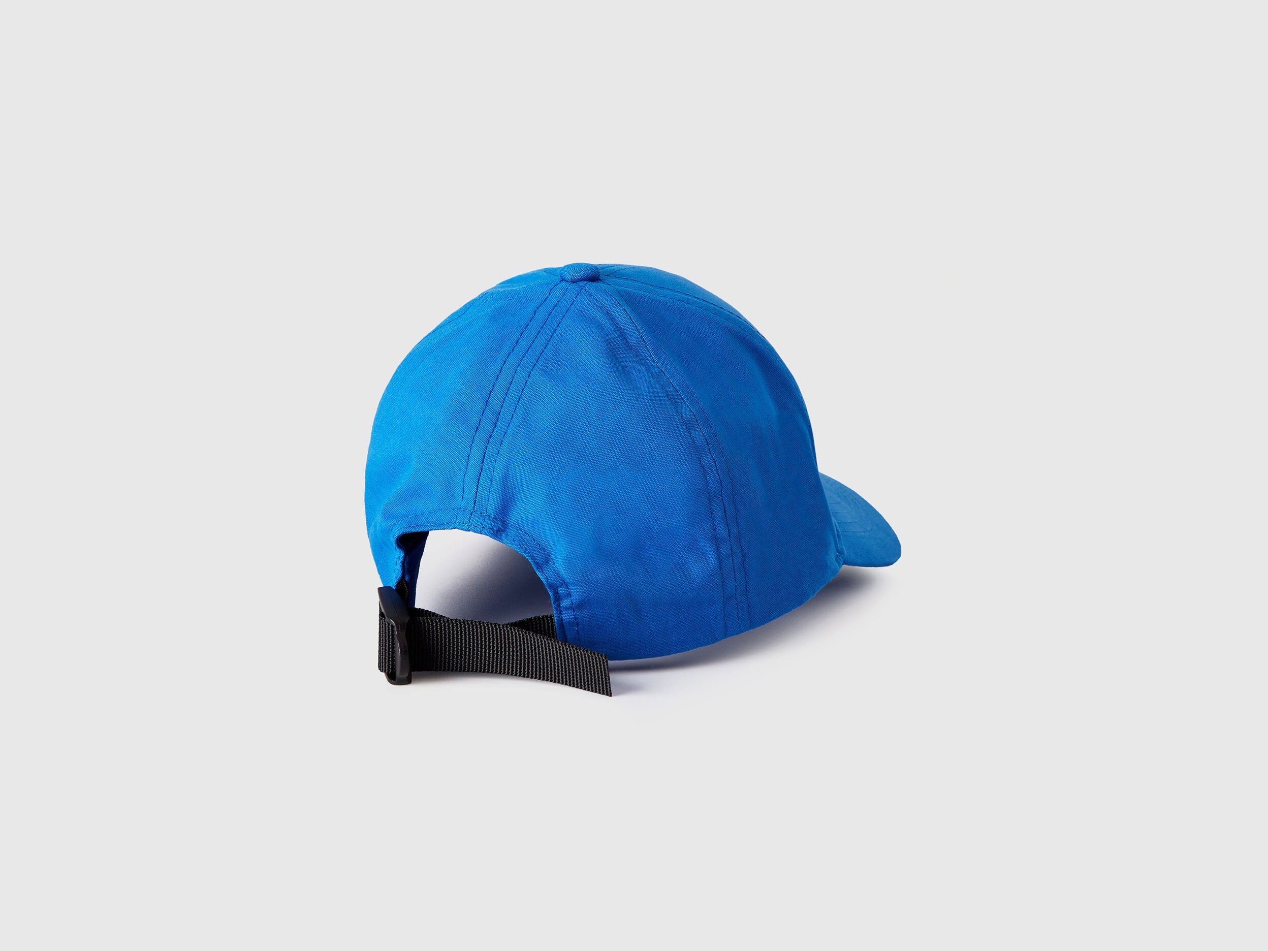 Cap With Brim_6G0QGA012_3M6_02