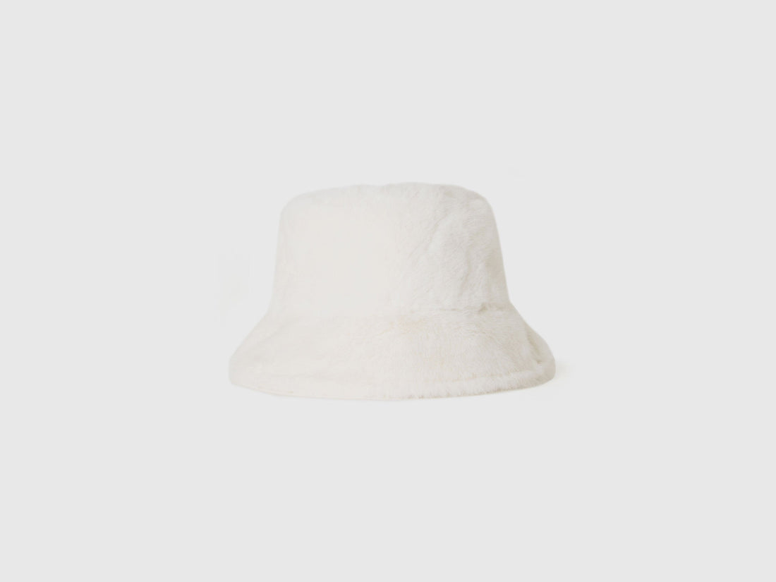 Hat in Faux Fur_6G6LDA00Z_074_01