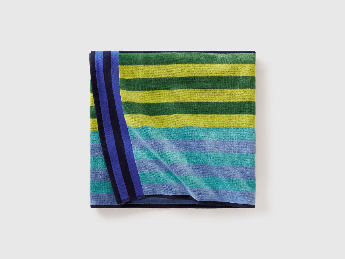 Benetton_Striped Beach Towel_6H0Q0800Q_903_03