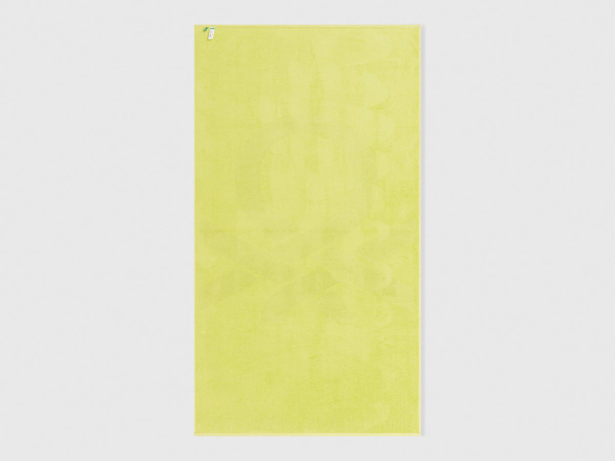 Benetton_Beach Towel_6H832801A_25B_02