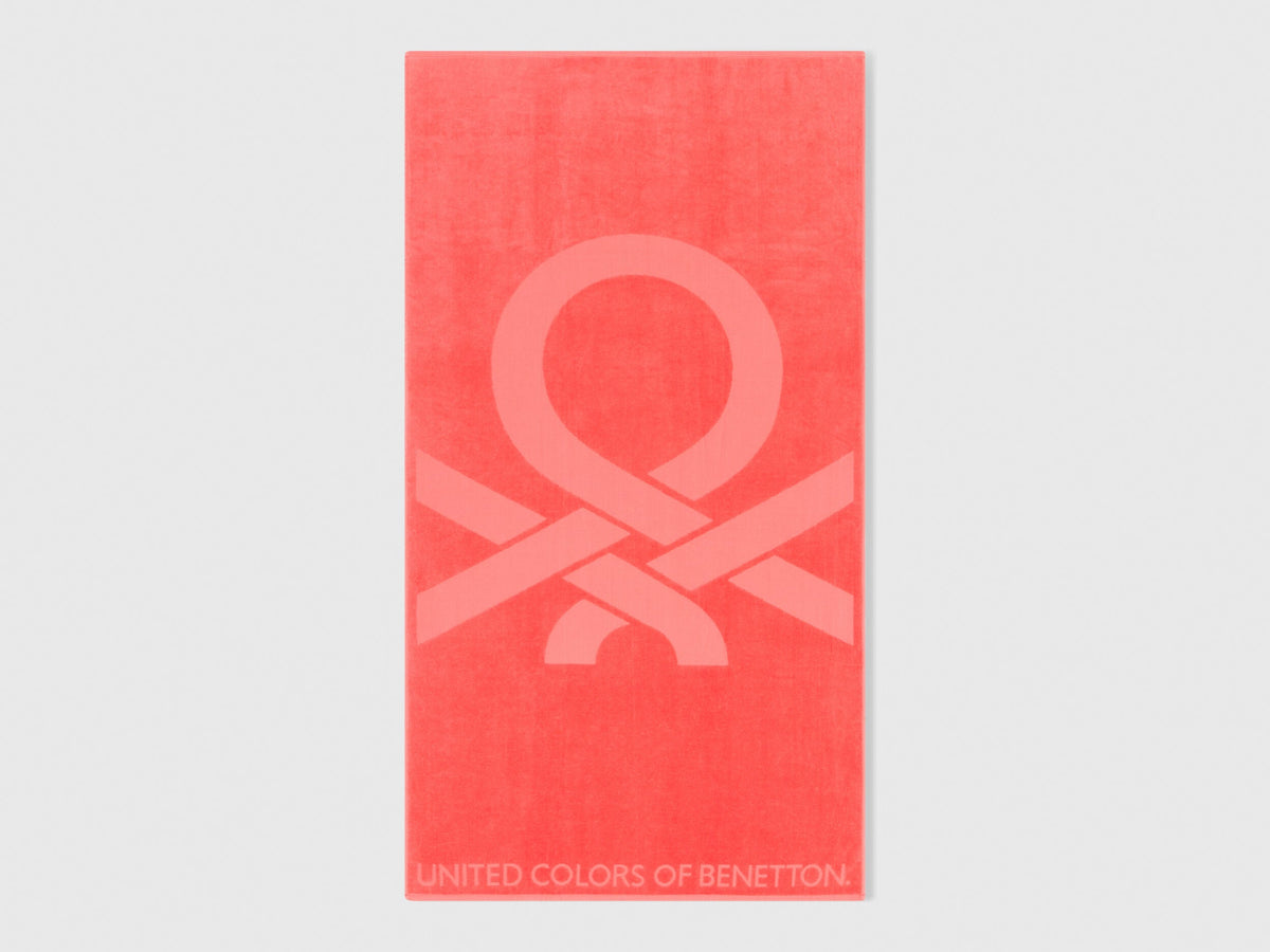 Benetton_Beach Towel_6H832801A_37N_01