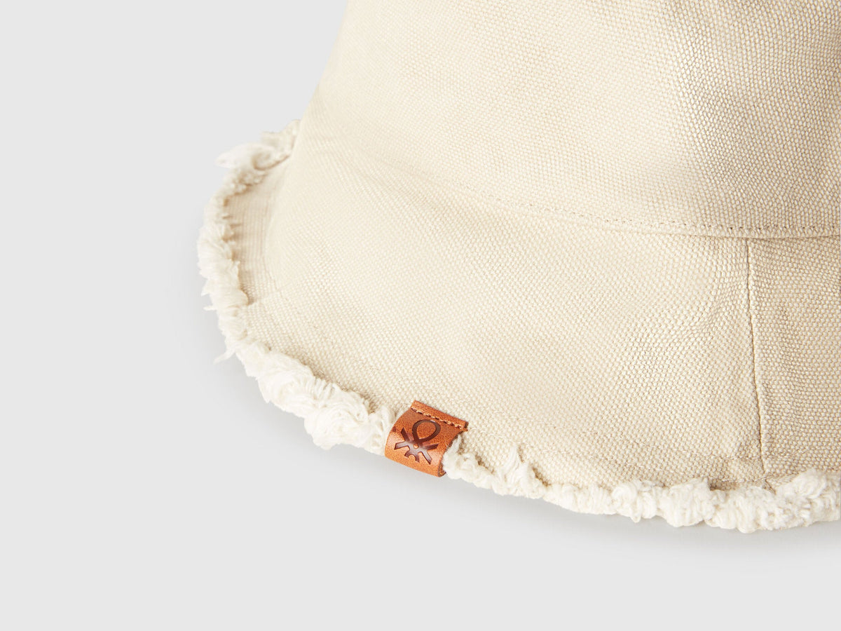 Benetton_Fisherman&