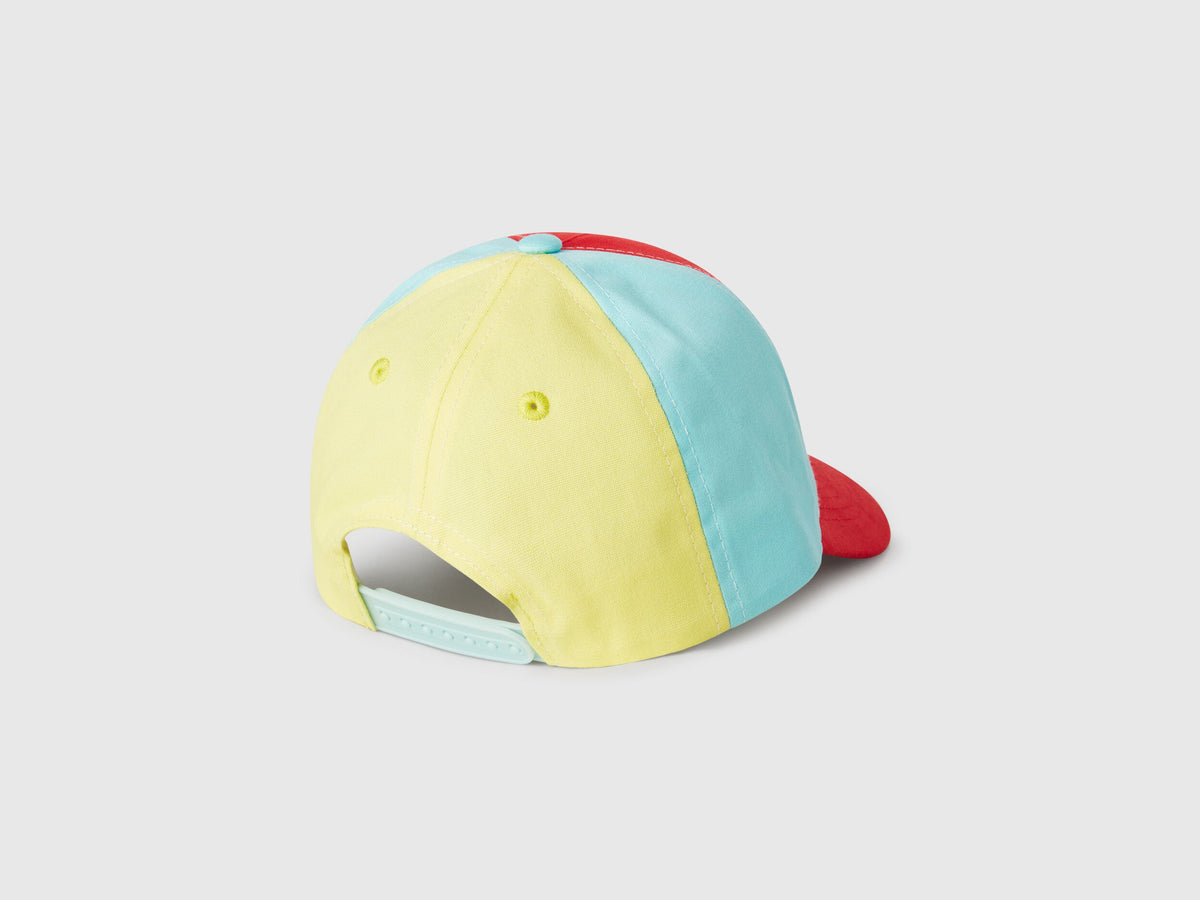 Benetton_Snoopy ©Peanuts Cap_6LDDGA01B_136_02