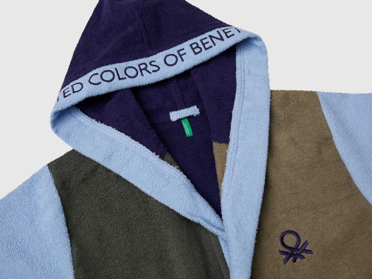 Benetton_Color Block Bathrobe_6ORD0800M_902_03