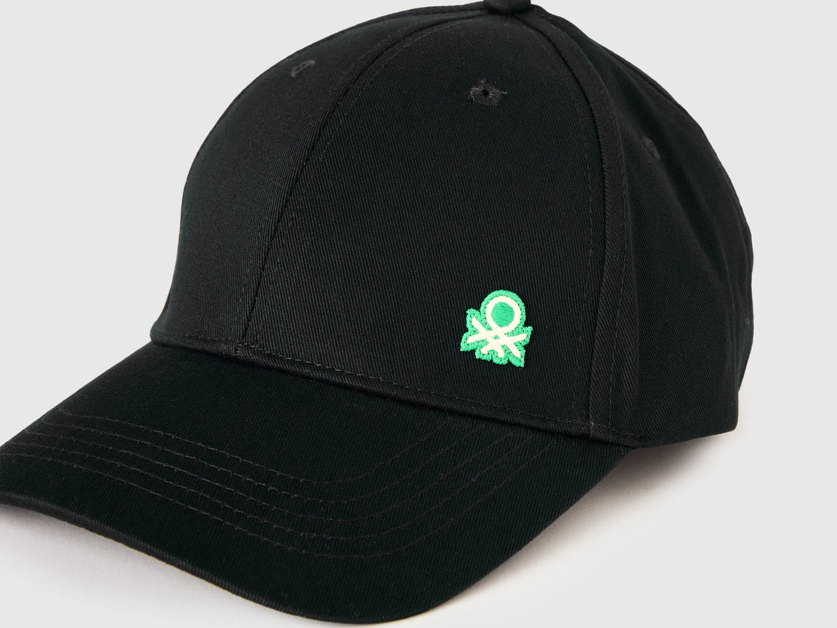 Benetton Black Men Baseball Cap with Logo SKU: 6WEPVA001_100 Image 03
