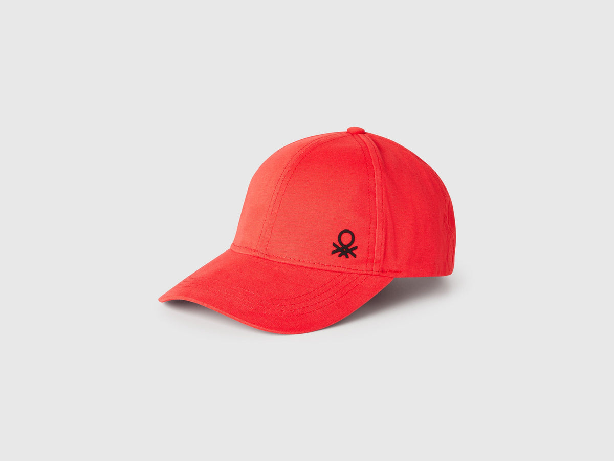 Benetton_Cap with Visor_6YCTCA01Y_19Q_01