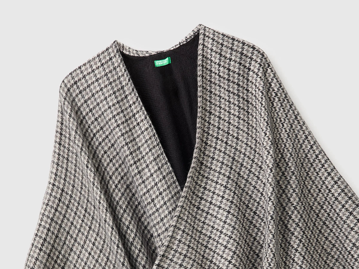 Benetton Black Women Reversible Belted Cape SKU: 6ZYLVU00N_901 Image 05