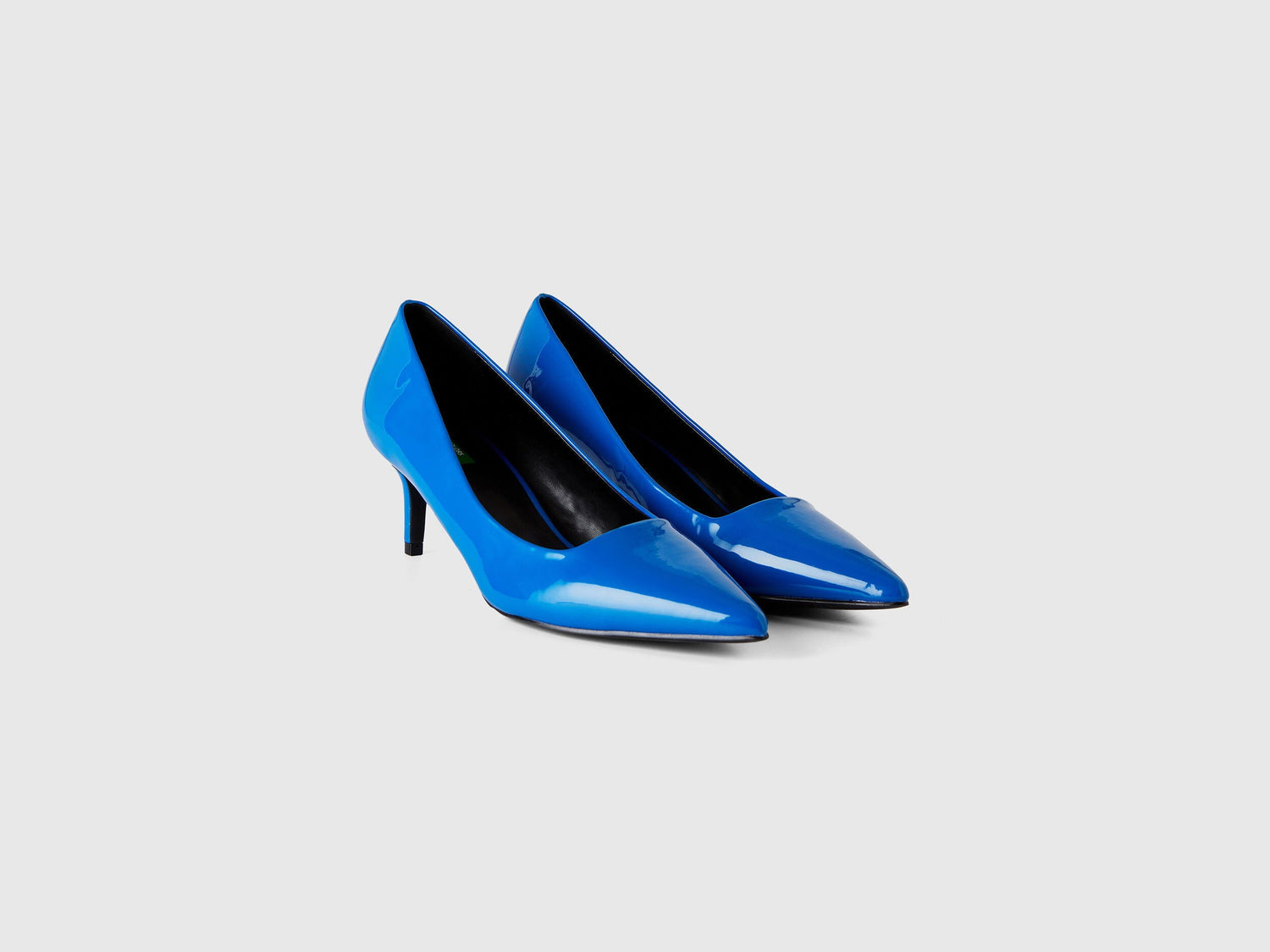 Blue Pump With Patent Heel_81A8DD02P_3M6_02