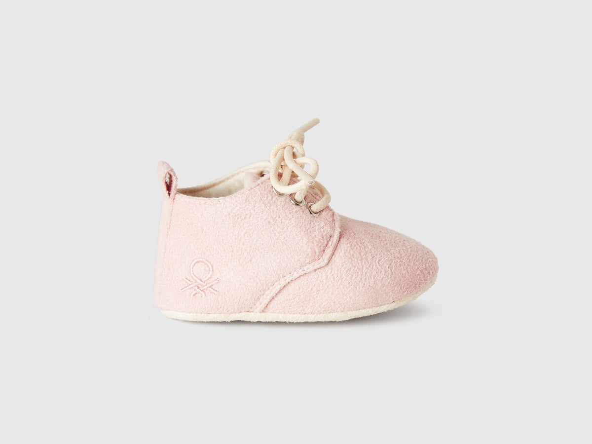 Benetton_Suede-Look Shoes_82W7AD00G_08Q_01