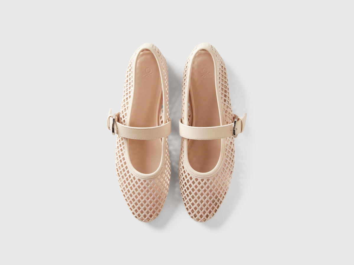 Benetton_Mesh Flats_87FCDD03Q_0R2_04