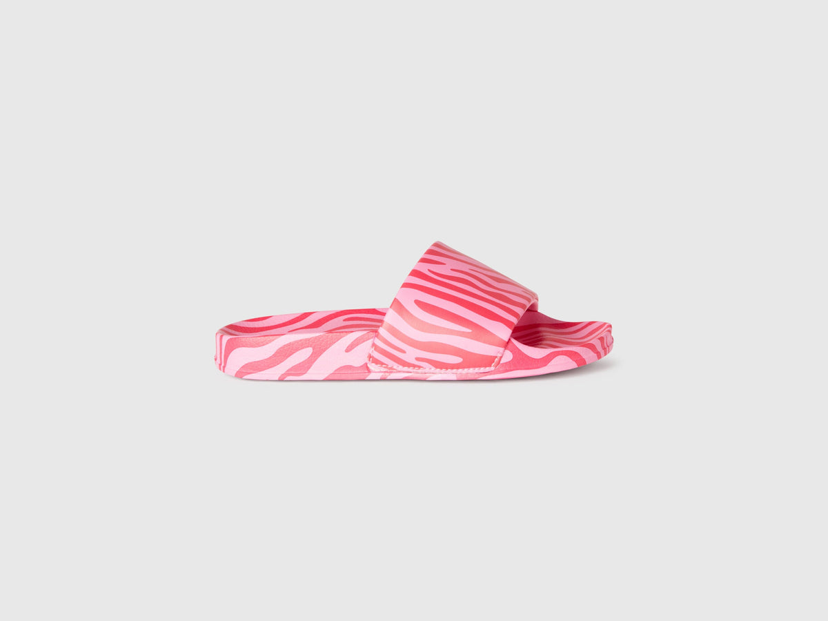 Benetton_Animal Print Sandals_89W40D01G_902_01