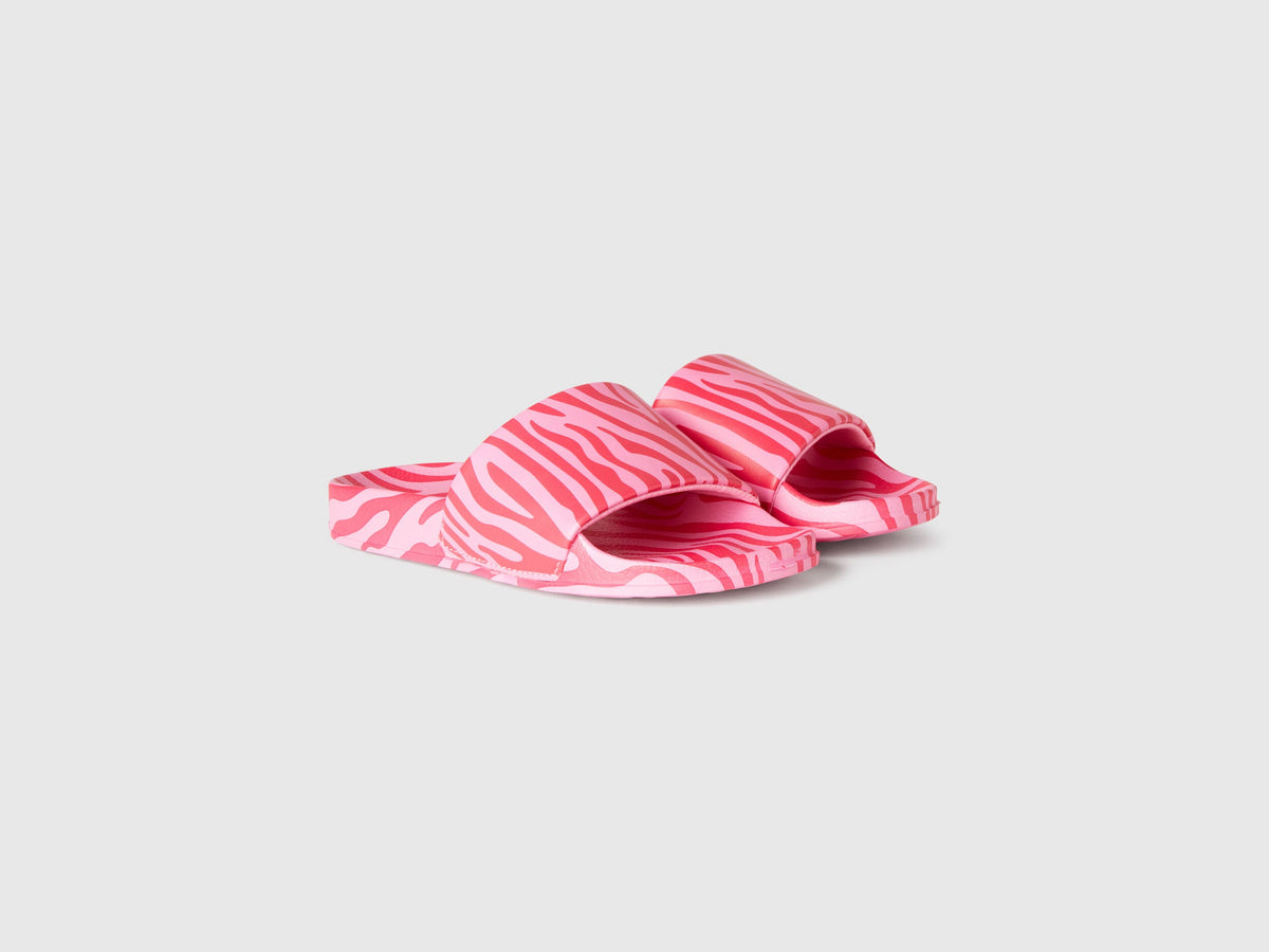Benetton_Animal Print Sandals_89W40D01G_902_02