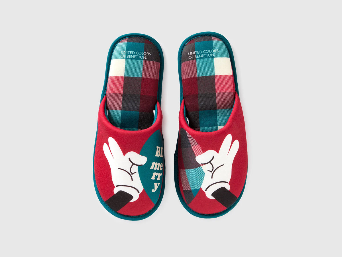 Benetton Red Men, Women ©Disney Christmas Slippers SKU: 8TKB2D01B_902 Image 04