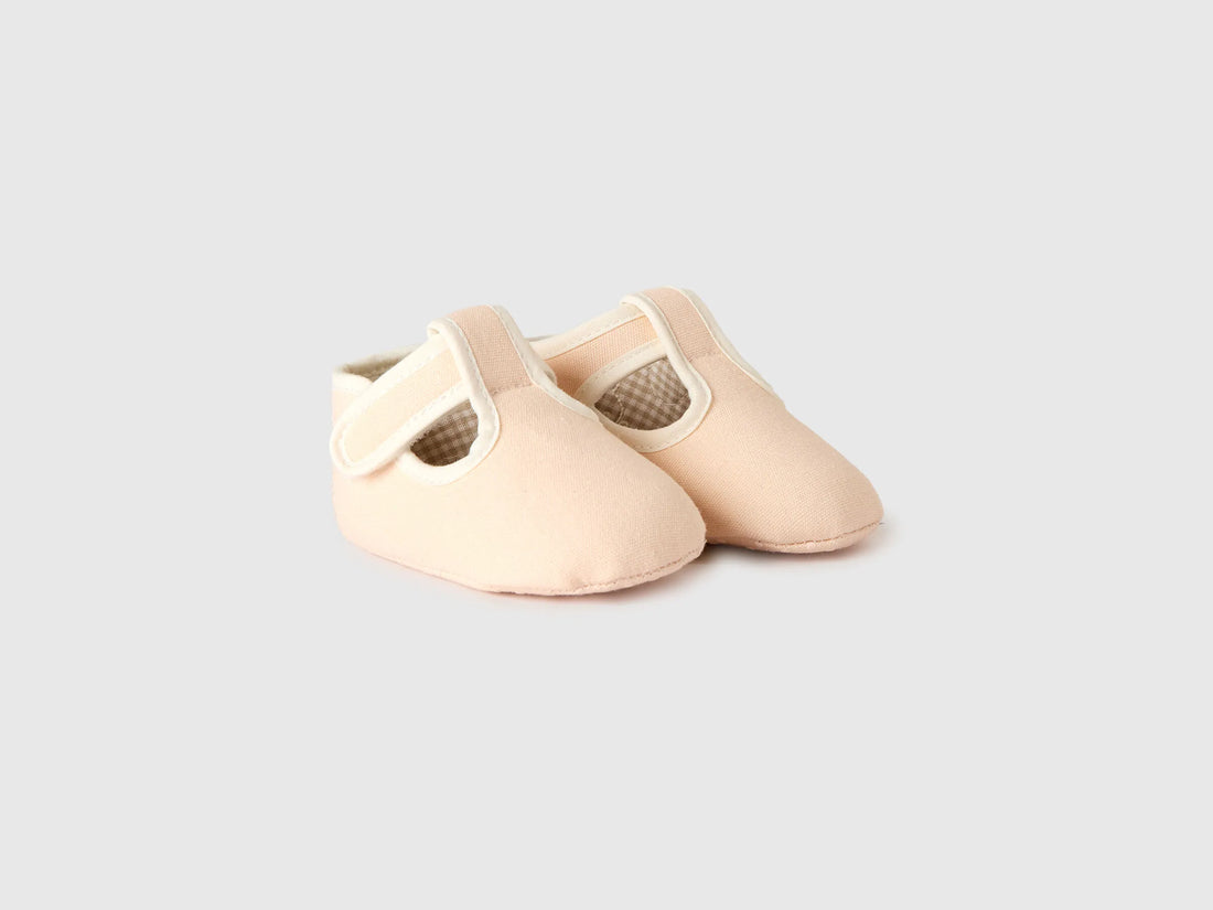 Benetton Pink Girls First Steps Shoes SKU: 8W59RD001_35P Image 02