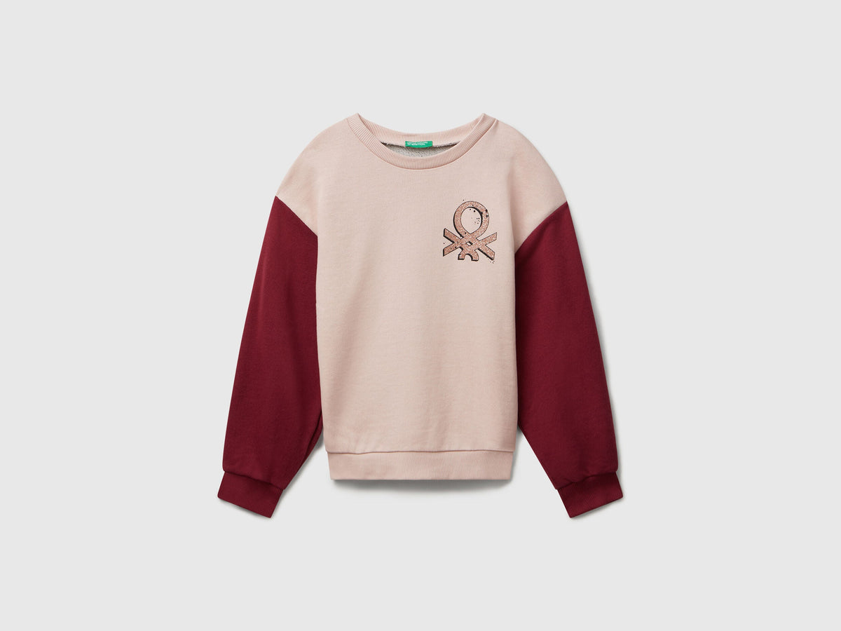 Benetton_Creamy White_Tracksuit with Glittery Logo Print_C10Q0-CF02HS_901_02