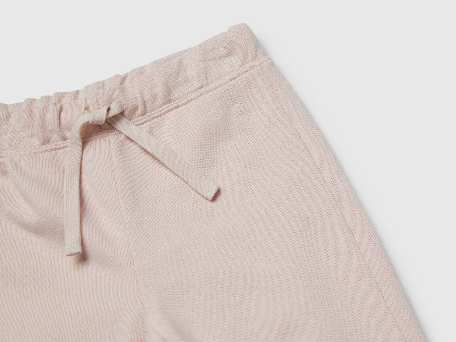 Benetton_Nude_Tracksuit with Glittery Print_G503U-GF01NS_12U_07