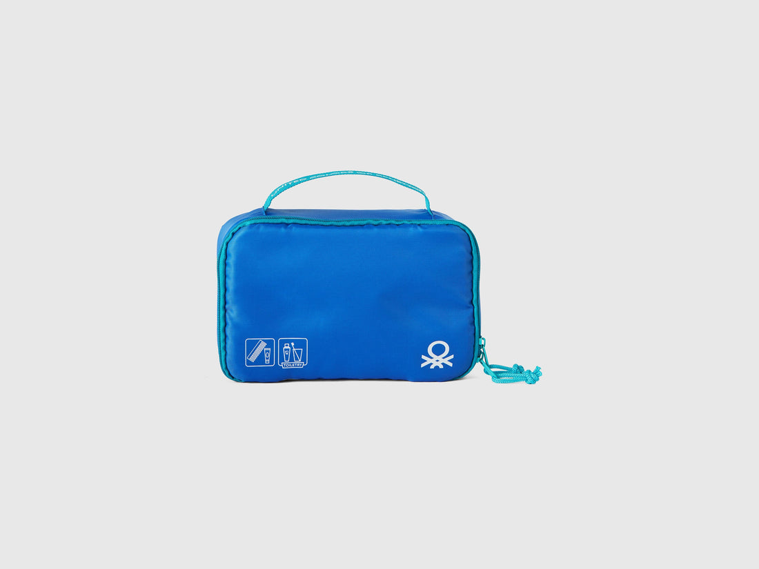 Blue Travel Toiletry Bag with Hook_MGIT0251X_18B_01