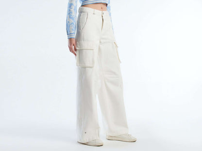 Angled front view of beige wide-leg cargo pants, highlighting the relaxed fit, suitable for the Kuwait climate.