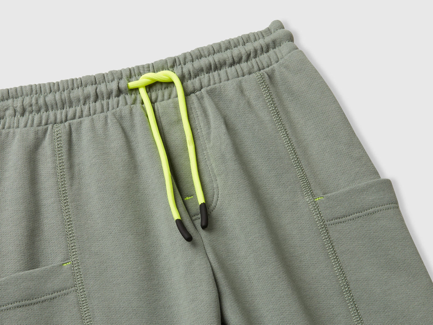 Back view of Benetton cargo sweatpants with drawstring waist