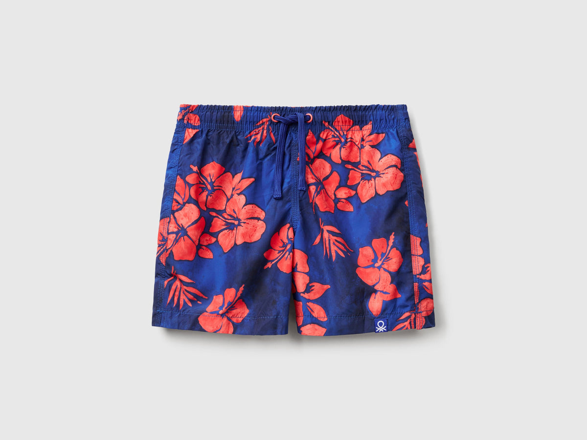 Front view of a colorful pair of boys&