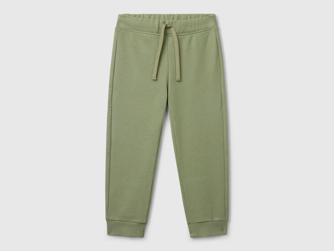 Front flat lay of green boys&